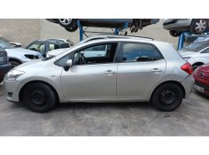 toyota auris del año 2008 2