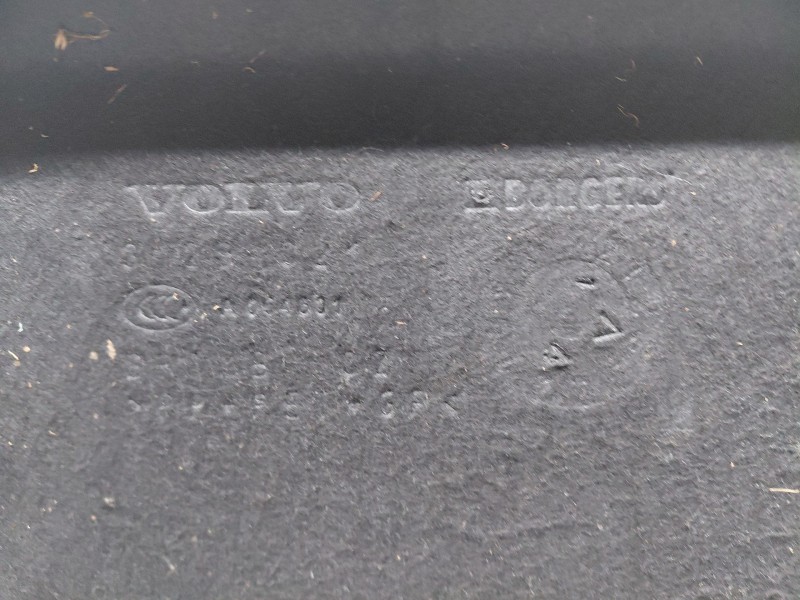 Recambio de bandeja trasera para volvo v40 momentum referencia OEM IAM   