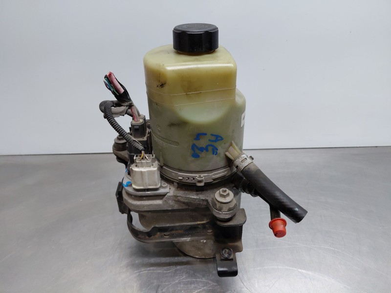 Recambio de bomba direccion para ford focus berlina (cap) trend referencia OEM IAM   