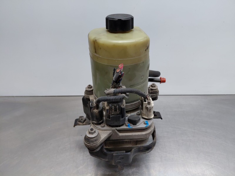 Recambio de bomba direccion para ford focus berlina (cap) trend referencia OEM IAM   