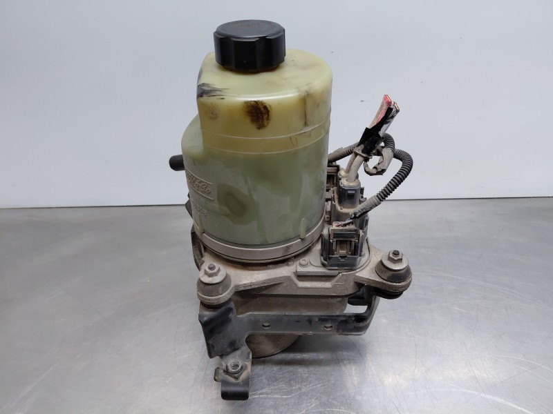 Recambio de bomba direccion para ford focus berlina (cap) trend referencia OEM IAM   