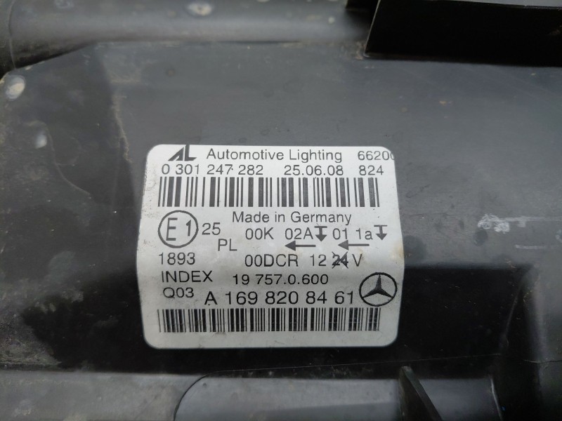 Recambio de faro derecho para mercedes-benz clase b (w245) standard referencia OEM IAM a1698208461  