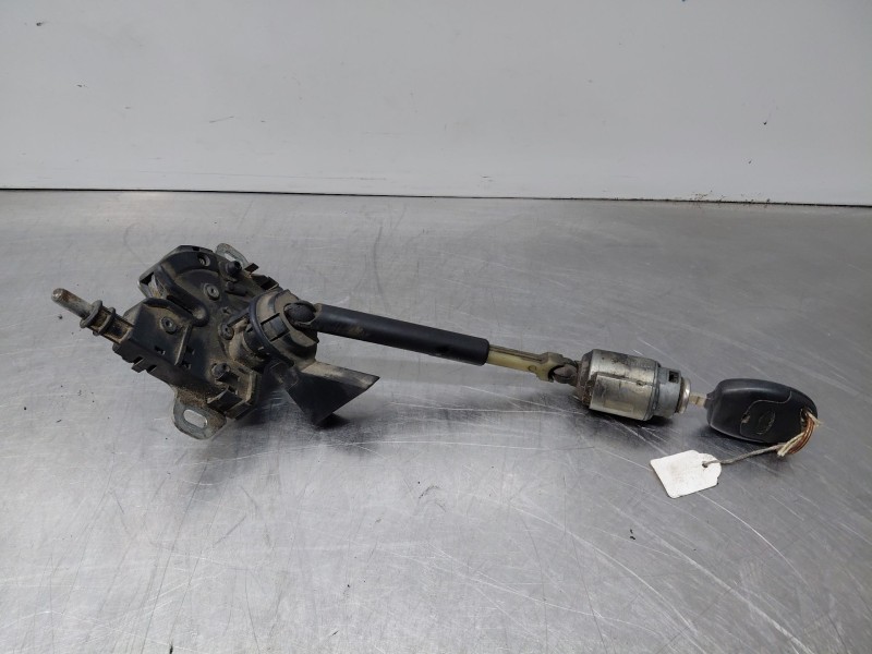 Recambio de cerradura capot para ford focus berlina (cap) trend referencia OEM IAM 4895285 3M5116700AC 