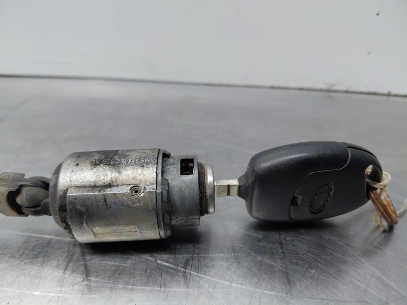 Recambio de cerradura capot para ford focus berlina (cap) trend referencia OEM IAM 4895285 3M5116700AC 