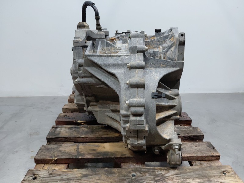 Recambio de caja cambios para volvo v40 momentum referencia OEM IAM DG9R7000AA  