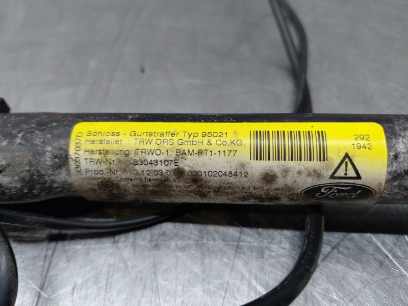 Recambio de pretensor airbag izquierdo para ford focus berlina (cap) trend referencia OEM IAM 1717037  