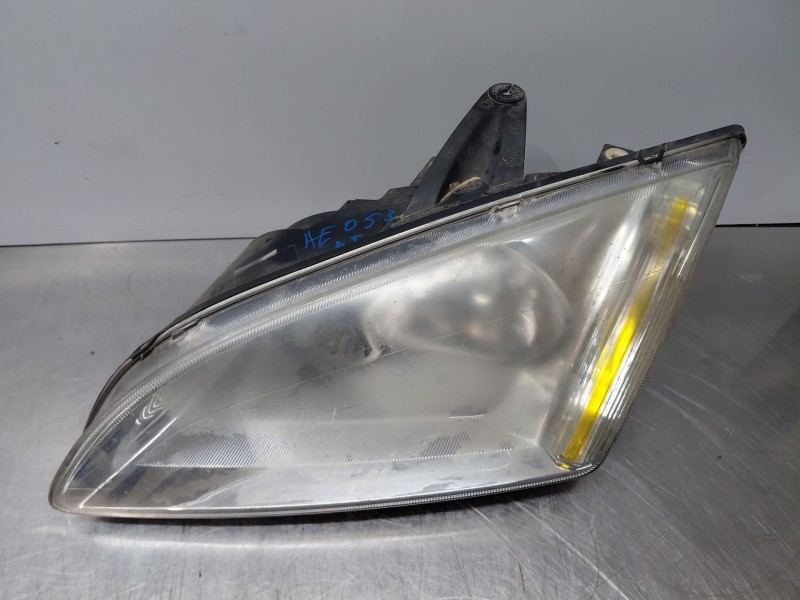 Recambio de faro izquierdo para ford focus berlina (cap) trend referencia OEM IAM   