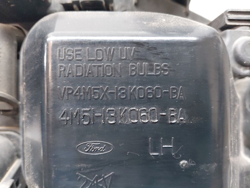 Recambio de faro izquierdo para ford focus berlina (cap) trend referencia OEM IAM   