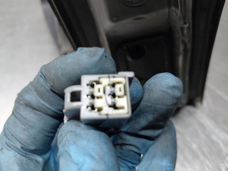 Recambio de retrovisor izquierdo para ford focus berlina (cap) trend referencia OEM IAM 1500619 4M5117683JA 