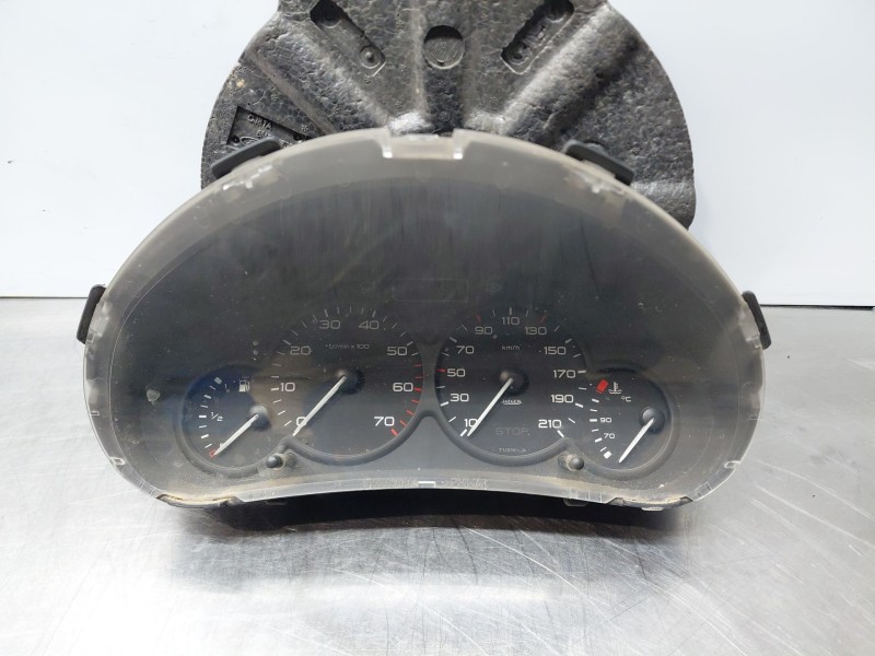 Recambio de cuadro instrumentos para citroën berlingo standard referencia OEM IAM 9662745180 6105V7 