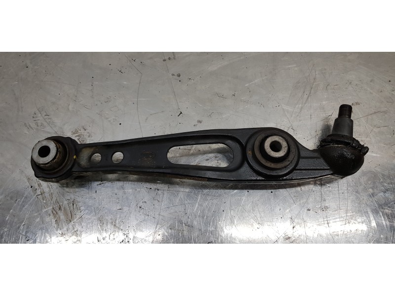 Recambio de brazo suspension inferior delantero izquierdo para land rover range rover vogue referencia OEM IAM LR034218  