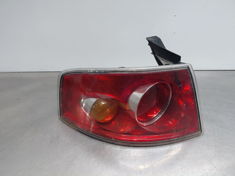 Recambio de piloto trasero izquierdo para seat ibiza (6l1) sigma referencia OEM IAM 6L6945111B  