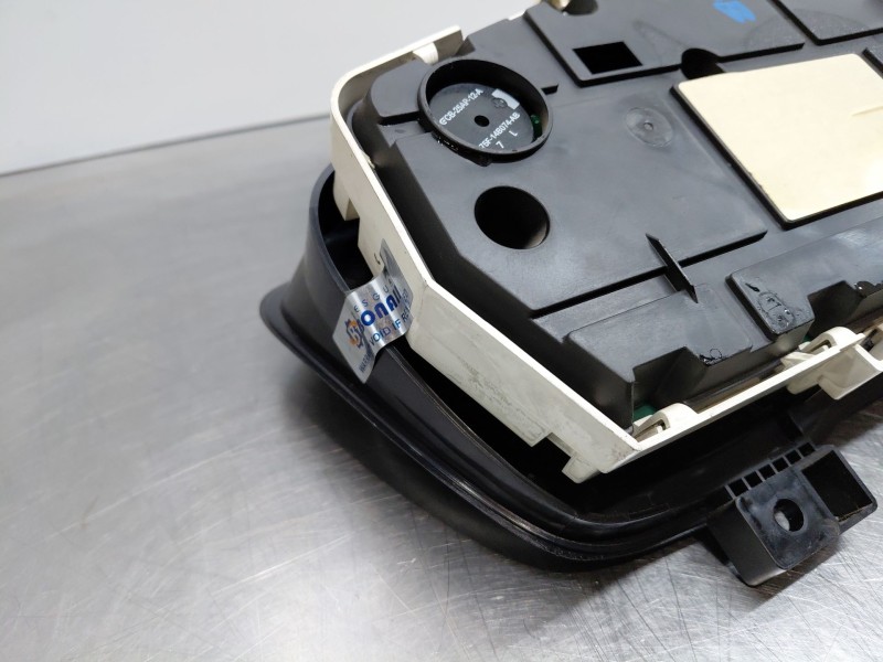 Recambio de cuadro instrumentos para ford focus berlina (cap) trend referencia OEM IAM 1671186 8U4T10849HJ / 8U4T10849GJ 1671186