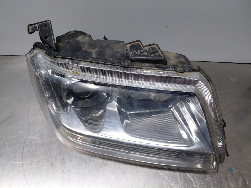 Recambio de faro derecho para suzuki grand vitara jb (jt) jlx referencia OEM IAM   