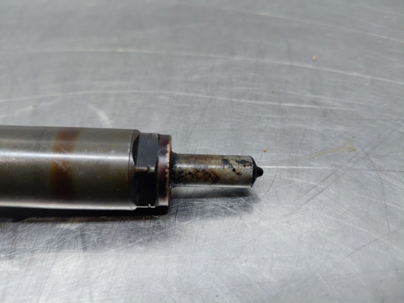 Recambio de inyector para volvo v40 momentum referencia OEM IAM   