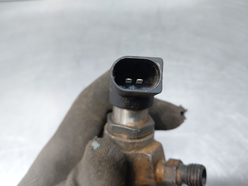 Recambio de inyector para volvo v40 momentum referencia OEM IAM   