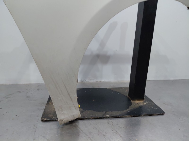 Recambio de aleta delantera derecha para volvo v40 momentum referencia OEM IAM   