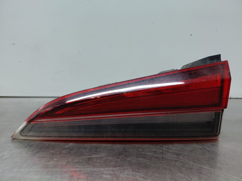 Recambio de piloto trasero derecho interior para skoda kamiq (nw4) ambition referencia OEM IAM   