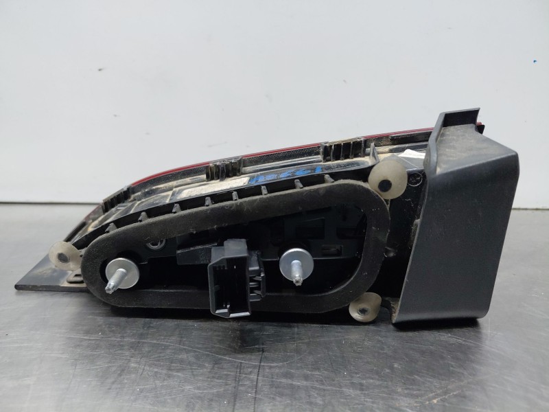 Recambio de piloto trasero izquierdo interior para skoda kamiq (nw4) ambition referencia OEM IAM   