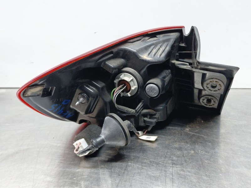 Recambio de piloto trasero derecho para kia ceed sportswagon eco dynamics referencia OEM IAM   