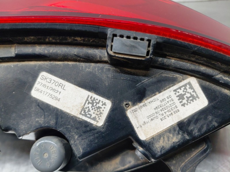 Recambio de piloto trasero derecho para skoda kamiq (nw4) ambition referencia OEM IAM   