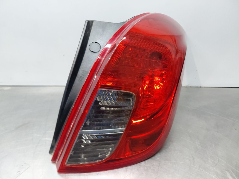 Recambio de piloto trasero derecho para opel mokka x selective referencia OEM IAM   