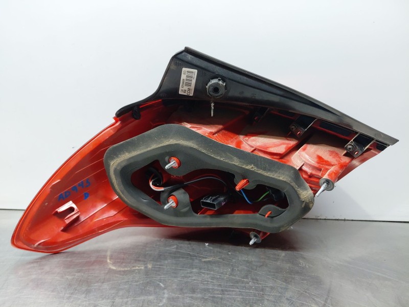 Recambio de piloto trasero derecho para opel mokka x selective referencia OEM IAM   