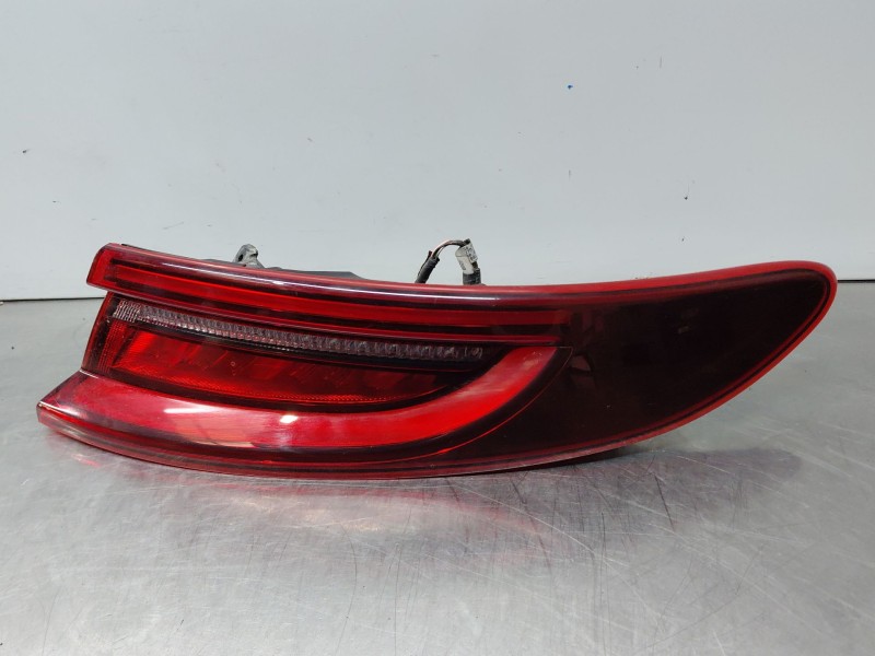 Recambio de piloto trasero derecho para kia proceed ( ) tourer referencia OEM IAM 92402J7200  