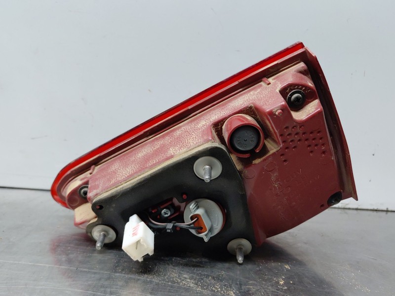 Recambio de piloto trasero izquierdo interior para kia stonic (ybcuv) drive referencia OEM IAM   