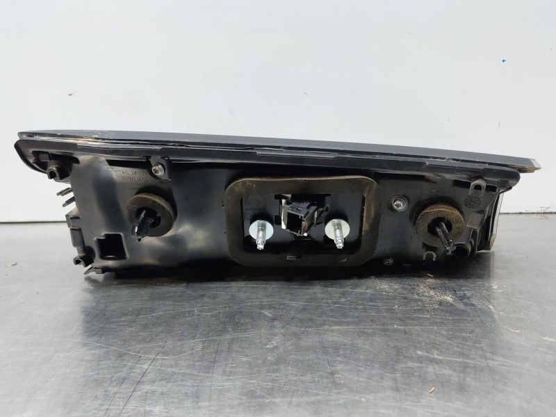 Recambio de piloto trasero derecho interior para peugeot 2008 (p2) allure referencia OEM IAM   