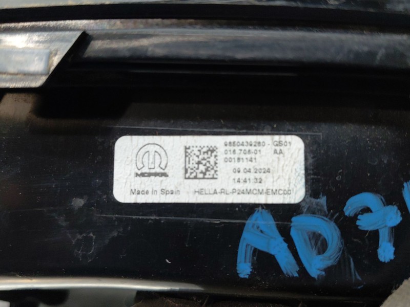 Recambio de piloto trasero izquierdo interior para peugeot 2008 (p2) allure referencia OEM IAM   