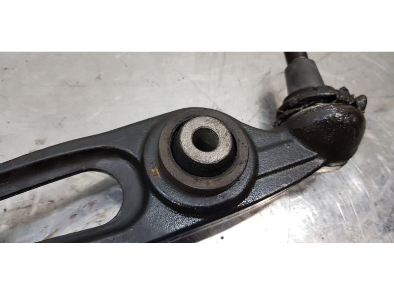 Recambio de brazo suspension inferior delantero izquierdo para land rover range rover vogue referencia OEM IAM LR034218  