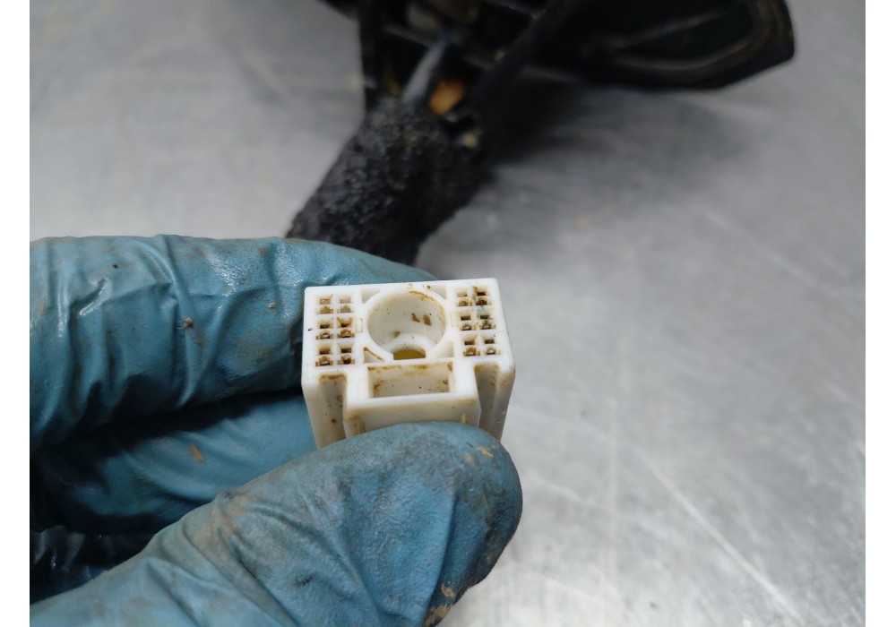 Recambio de retrovisor izquierdo para kia sportage phev referencia OEM IAM   