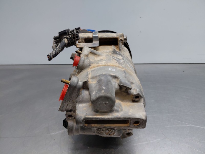 Recambio de compresor aire acondicionado para hyundai i20 iii active referencia OEM IAM 97701q0450  