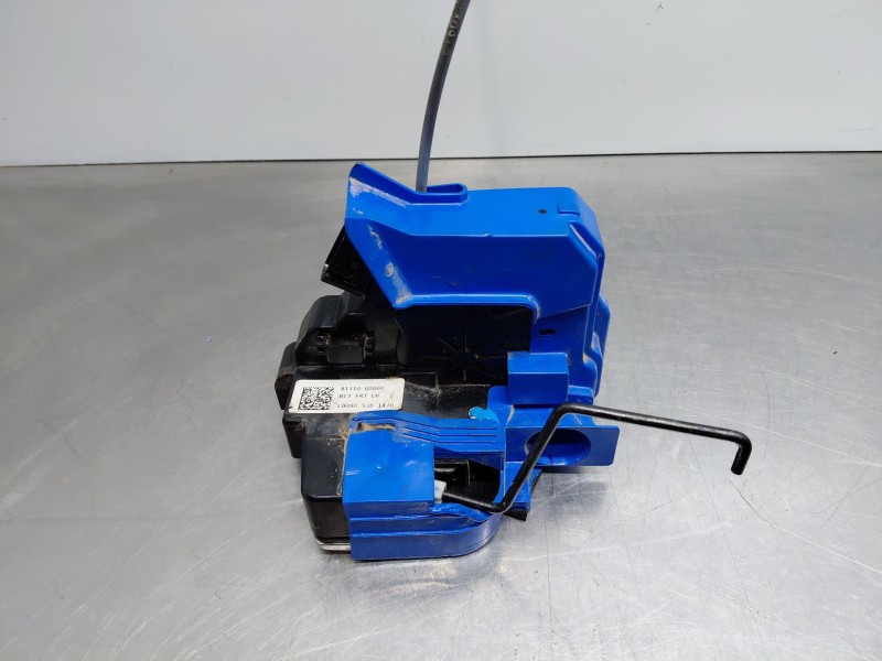 Recambio de cerradura puerta delantera derecha para hyundai i20 iii active referencia OEM IAM   