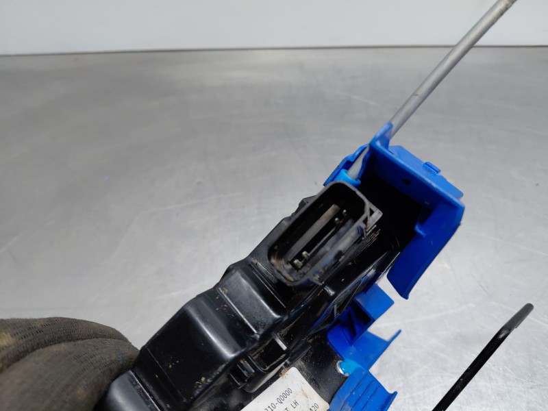 Recambio de cerradura puerta delantera derecha para hyundai i20 iii active referencia OEM IAM   