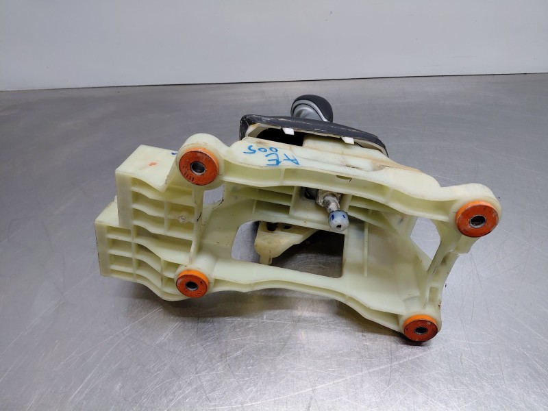Recambio de pomo palanca cambio para hyundai i20 iii active referencia OEM IAM 43700Q0400NNB  
