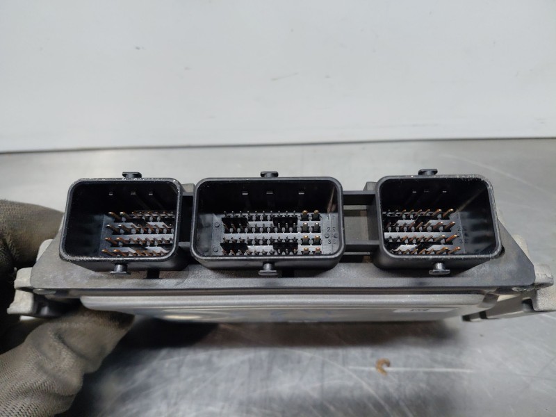 Recambio de centralita motor uce para citroën c4 berlina vtr plus referencia OEM IAM   