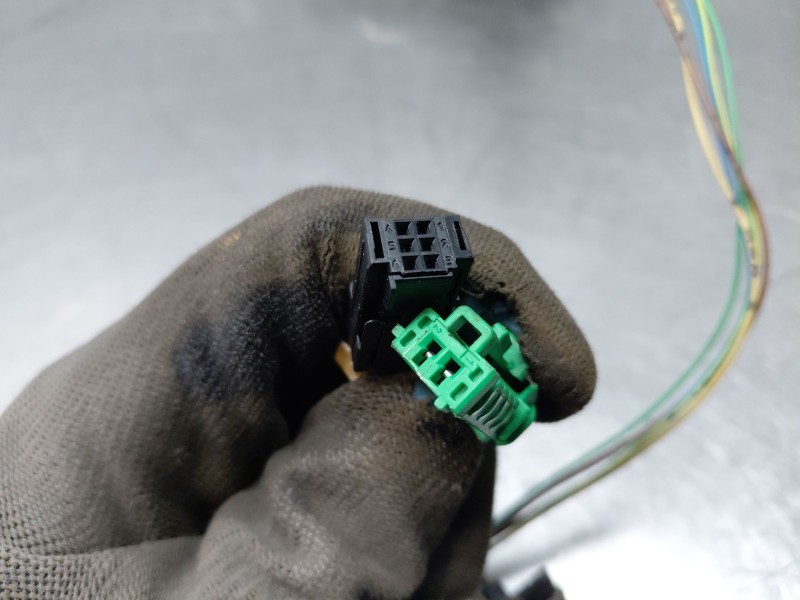 Recambio de retrovisor izquierdo para citroën c4 berlina vtr plus referencia OEM IAM   