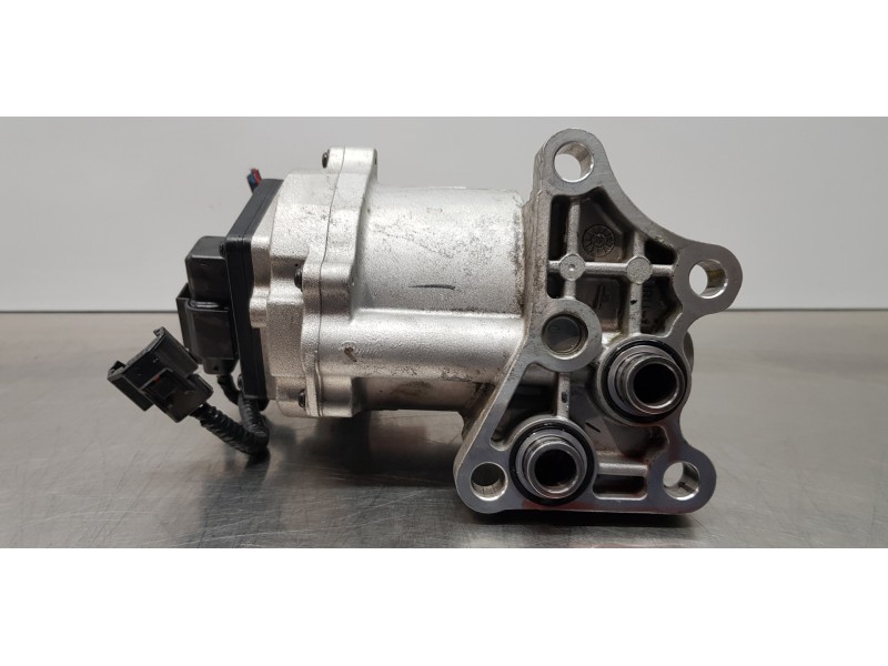 Recambio de bomba aceite para hyundai tucson hybrid referencia OEM IAM 461203D900  