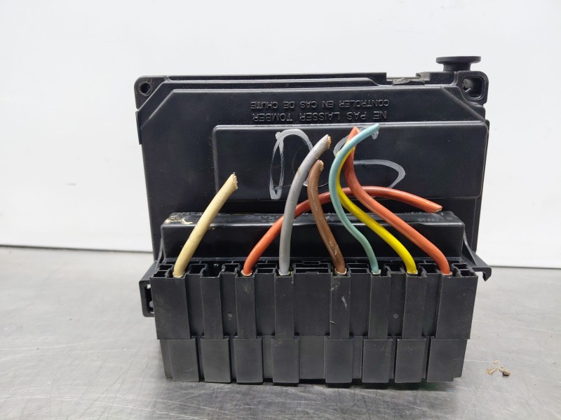 Recambio de caja reles / fusibles para citroën c4 berlina vtr plus referencia OEM IAM   