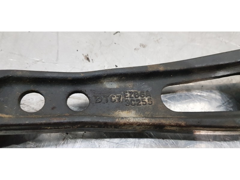 Recambio de brazo suspension inferior delantero izquierdo para land rover range rover vogue referencia OEM IAM LR034218  