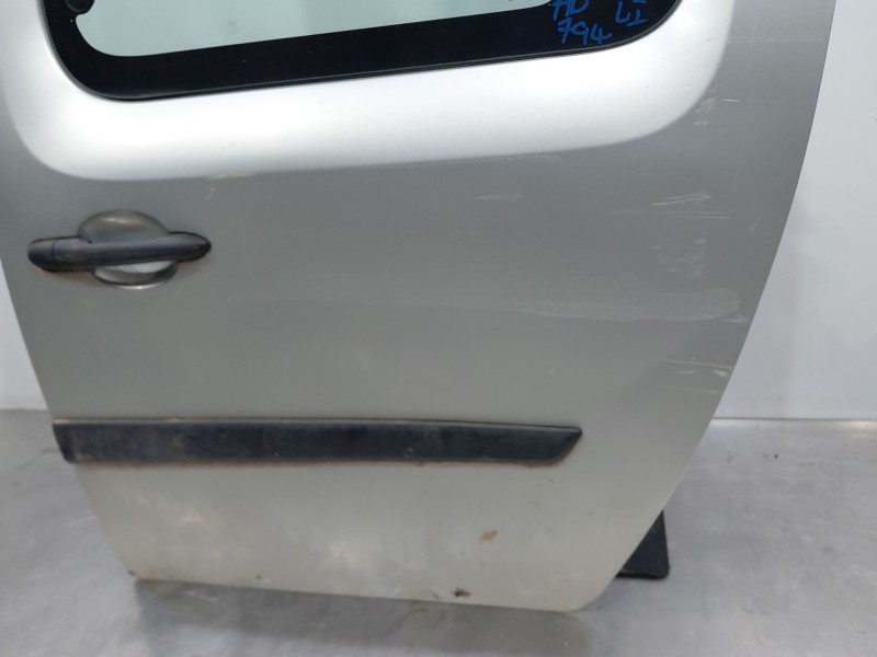 Recambio de puerta lateral corredera izquierda para renault kangoo combi referencia OEM IAM   