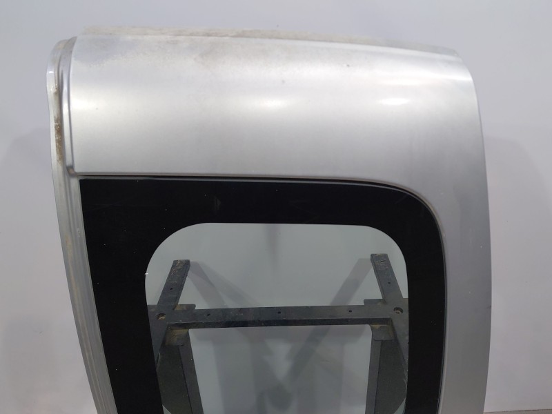 Recambio de puerta trasera derecha para renault kangoo combi referencia OEM IAM   