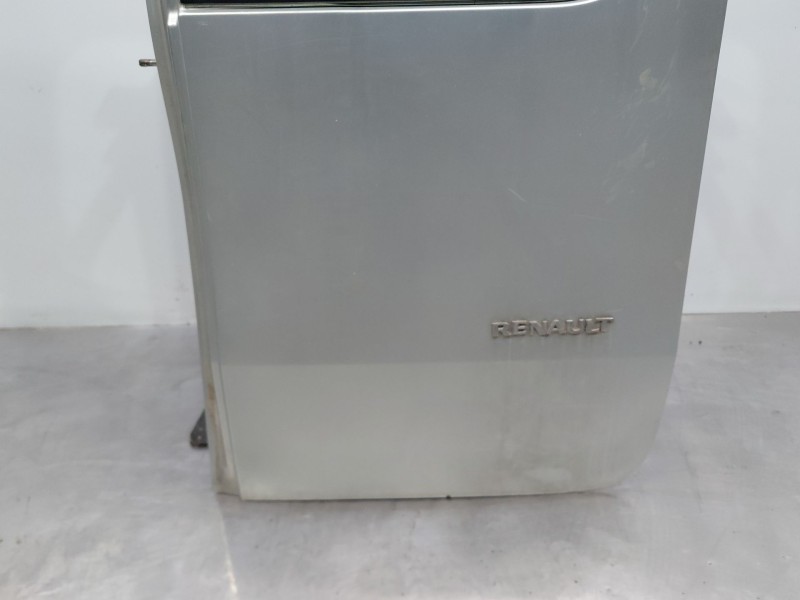 Recambio de puerta trasera derecha para renault kangoo combi referencia OEM IAM   