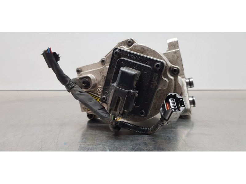 Recambio de bomba aceite para hyundai tucson hybrid referencia OEM IAM 461203D900  
