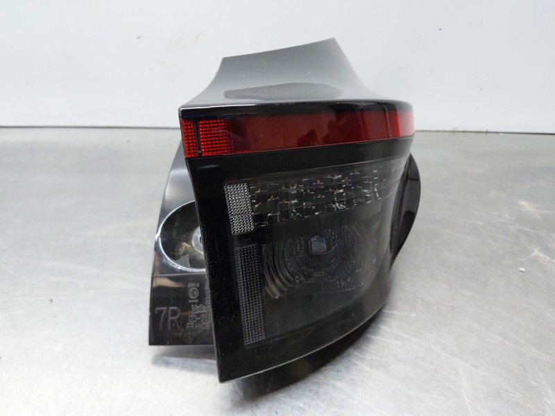 Recambio de piloto trasero derecho para toyota yaris cross mpx hybrid referencia OEM IAM   