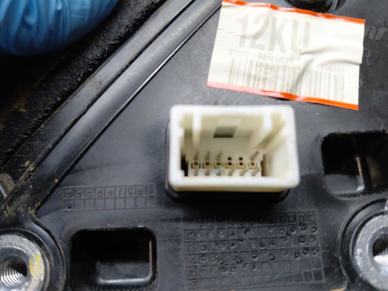 Recambio de retrovisor derecho para kia carens ( ) drive referencia OEM IAM   