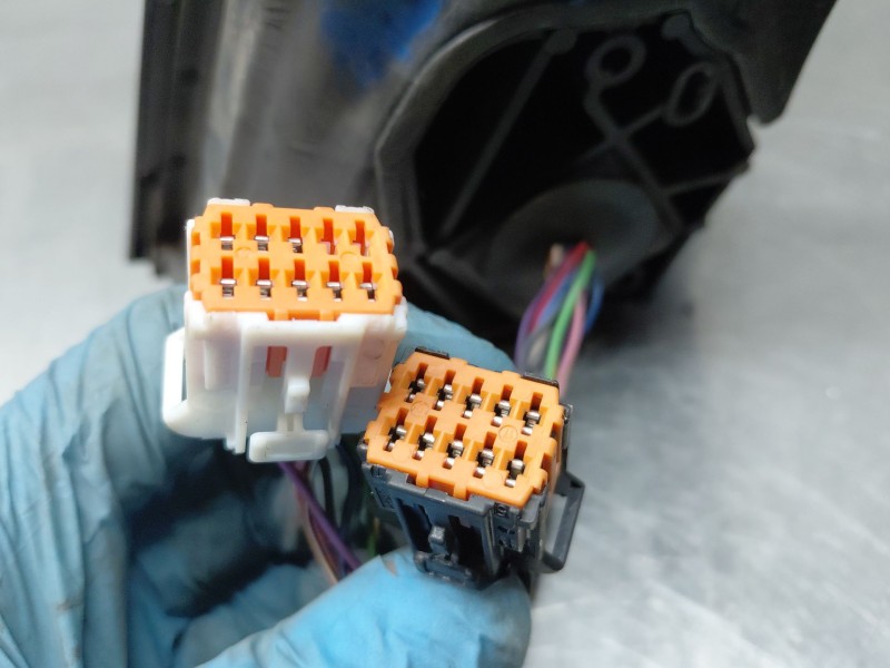 Recambio de retrovisor derecho para peugeot 3008 active referencia OEM IAM   