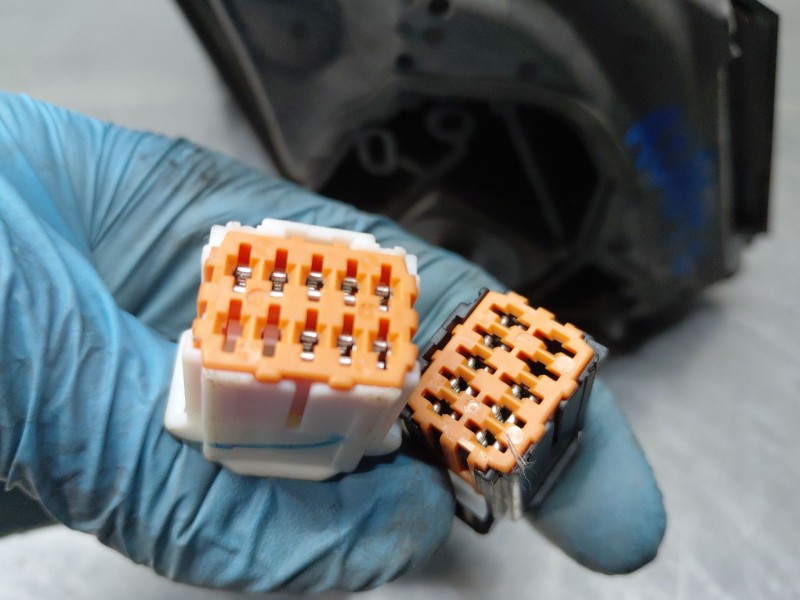 Recambio de retrovisor izquierdo para peugeot 3008 active referencia OEM IAM   